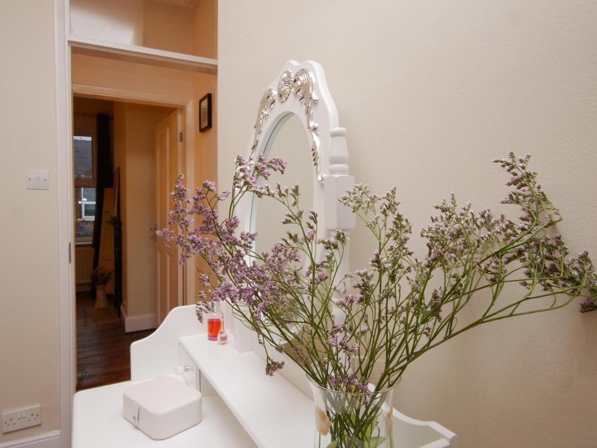 The River Walk House يورك المظهر الخارجي الصورة